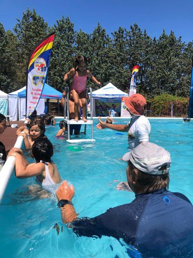 Head in the water: in Nîmes, a free swimming course for children from working-class neighborhoods