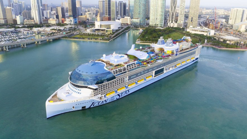 365 m long, 65 m wide, 8,000 passengers: the Icon of the Seas takes to the sea and arouses the fear of environmental defenders
