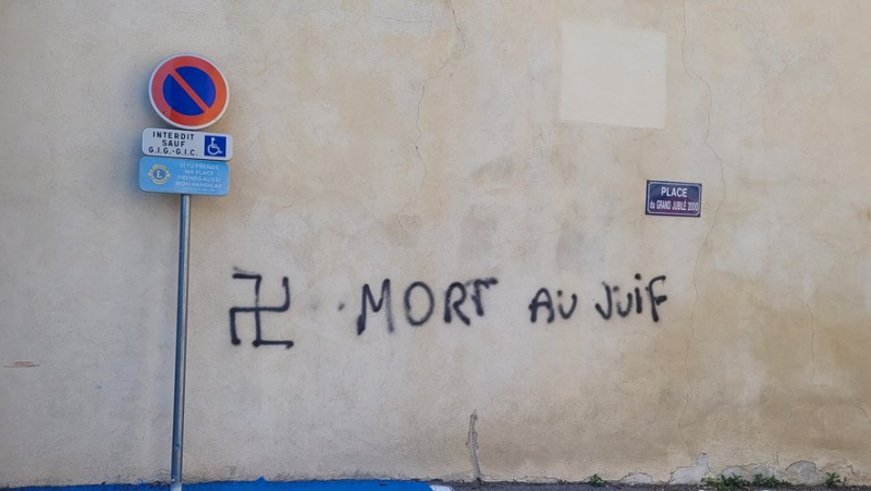 An anti-Semitic inscription discovered against the wall of a church in a Gard village, parishioners in shock