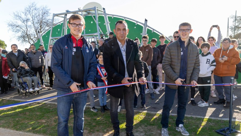 Alexis and Félix Lebrun inaugurate two ping-pong tables