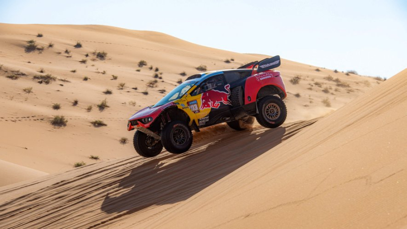 In the Empty Quarter, a night under the stars for Dakar drivers