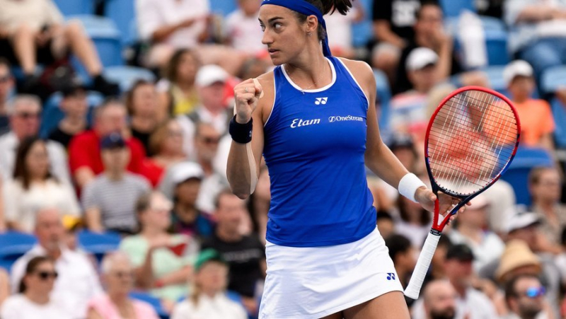 WTA Adelaide. Caroline Garcia qualifies and will face Jelena Ostapenko in the second round