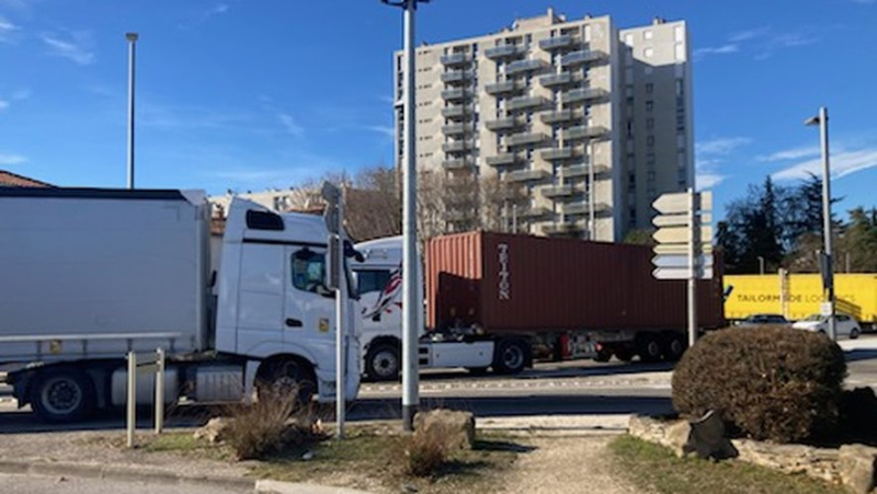 “Anger of the farmers”: lines of trucks paralyzing the main access points to Bagnols-sur-Cèze