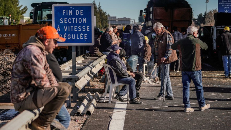 Colère des agriculteurs : "Si on laisse faire le marché on va crever", estime François Ruffin sur le point de blocage à Nîmes