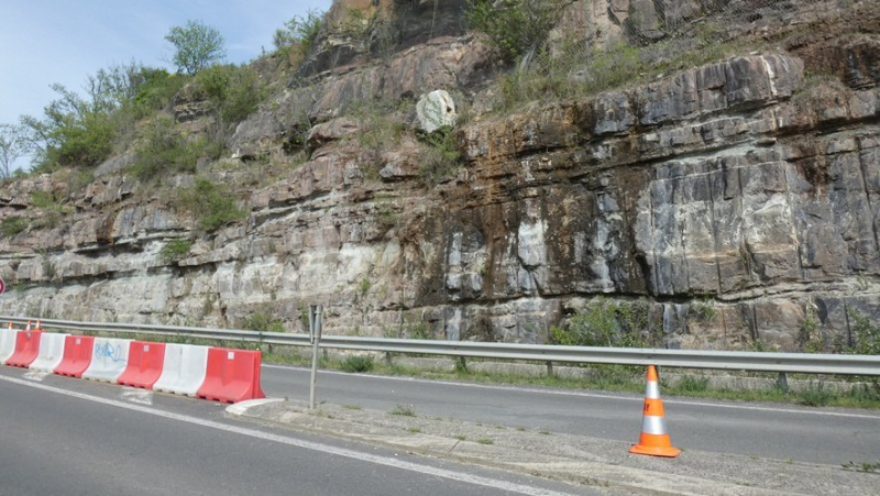 In Saint-André-de-Majencoules, in the Gard, alternating traffic is set up on the D 986 after a landslide