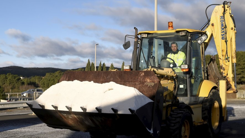 2,000 tonnes of salt already distributed between Sète and Nîmes: on the A9, the men in yellow are preparing for the snow