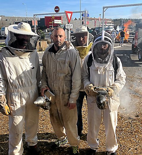 Agriculteurs en colère : Rudy, apiculteur à Bassan, et ses collègues, "on n’a rien à bouffer ! »