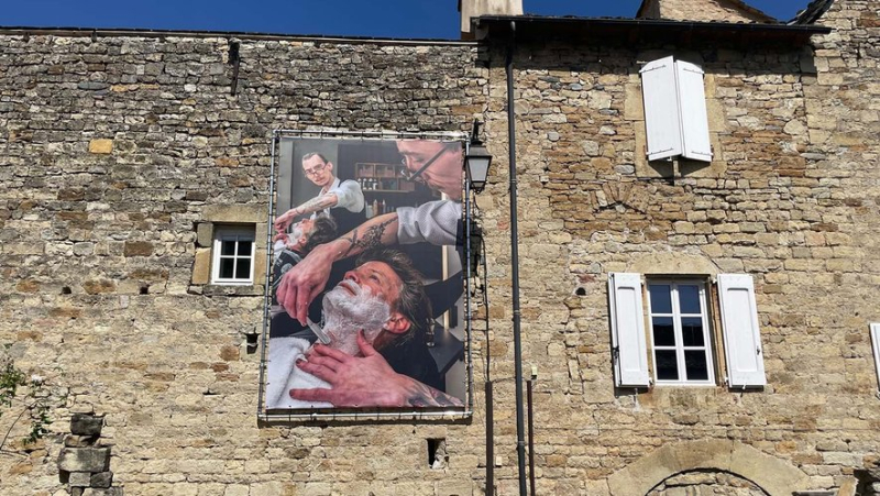 This village in Lozère which displays photos of its artisans on its walls to promote local know-how