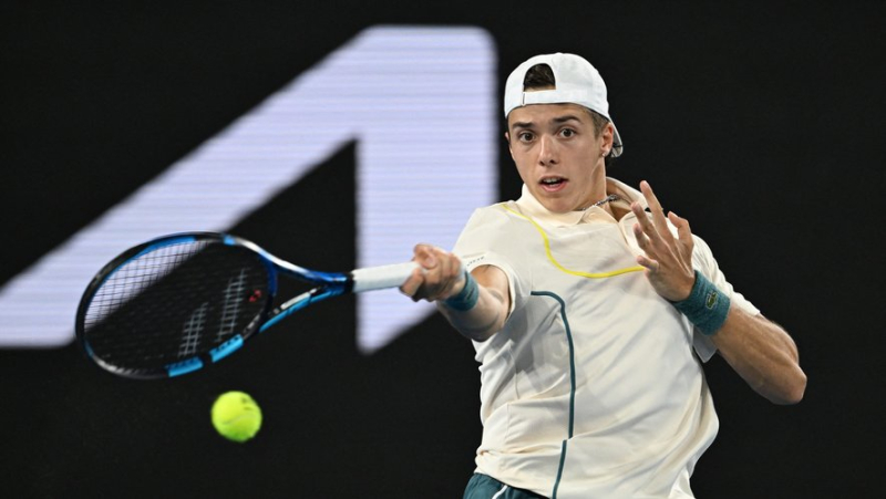 Tennis. Arthur Cazaux eliminates world No.8 Holger Rune at the Australian Open: who is this 21-year-old from Montpellier qualified for the third round ?