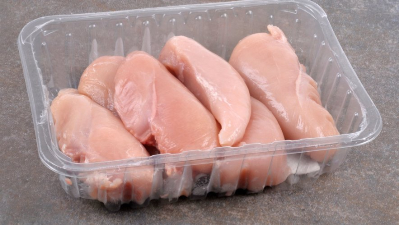 Consumer recall: trays of turkey sold by Auchan contaminated with listeria bacteria