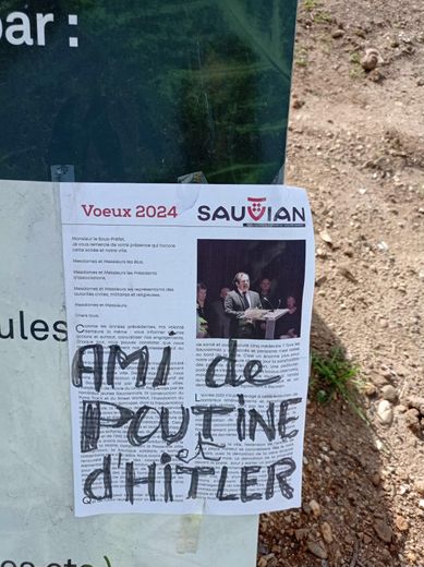 “Friend of Putin and Hitler”: the poster which targets the mayor of Sauvian and which causes a scandal in the village