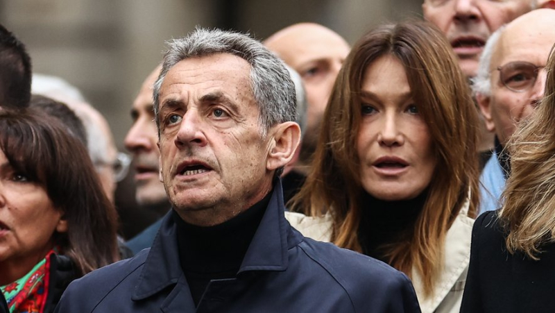"Très beau gosse" : les étonnantes photos de l'ancien président Nicolas Sarkozy, publiées par sa compagne Carla Bruni