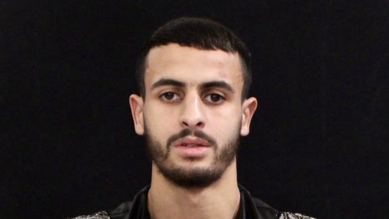 Béziers boxer Jaouad Belmehdi tackles a rock