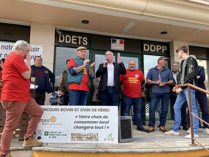 "Si l'abattoir d'Alès ferme, c'est la catastrophe" : les éleveurs du Gard mobilisés pour sa sauvegarde