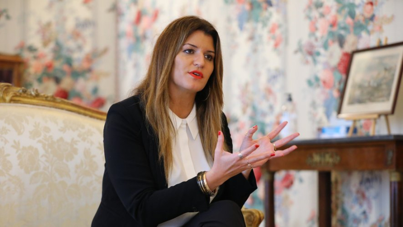 New book by Marlène Schiappa: the former minister launches into "new romance", a style popularized by "50 Shades of Grey"