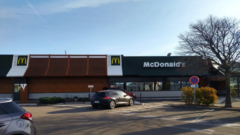 Le malfaiteur visait le McDo et le Burger King aux Angles, un suspect a été placé en garde à vue