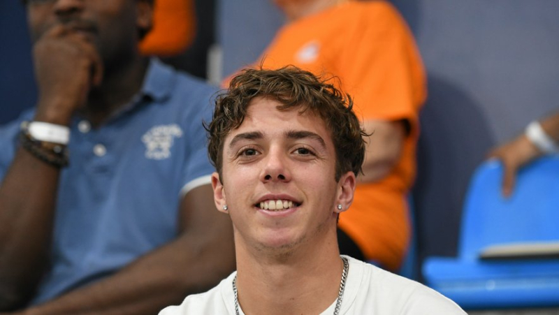 Arthur Cazaux supporting the Lebrun brothers at the French Table Tennis Championships in Montpellier