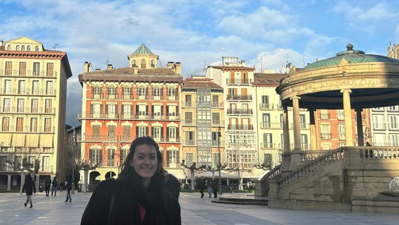 Lisa Fernandez, student at the FSI of Millau doing an internship in the emergency department of the Pamplona hospital