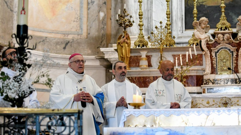 Stopover in Sète 2024: all communities embrace each other for Easter mass