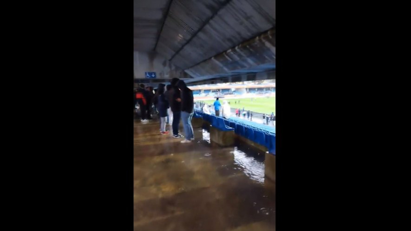 VIDEO. “Welcome to the Monsoon Stadium”, “What a shame!” : puddles, running water under the roofs... the anger of MHSC supporters against the Mosson