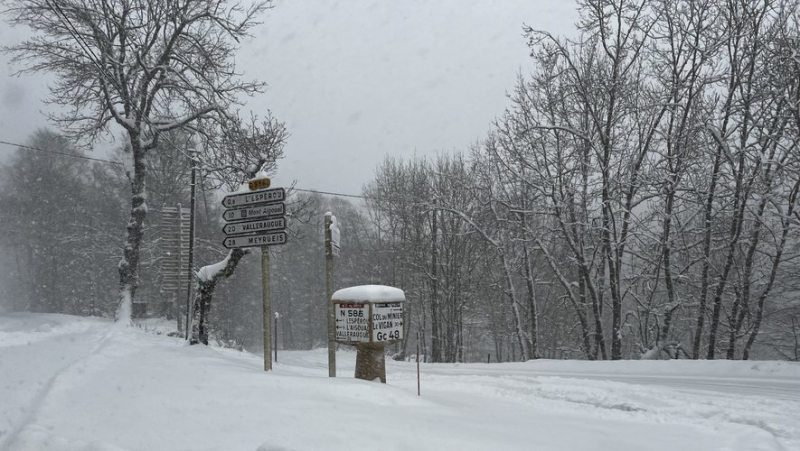 La neige a refait son apparition dans le Gard : déjà quinze centimètres sur l'Espérou