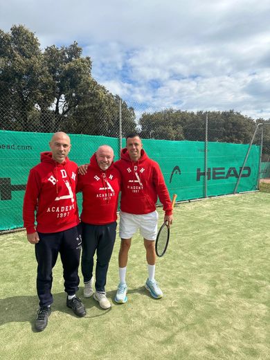 Tennis: Hauts-de-Nîmes at the time of transition