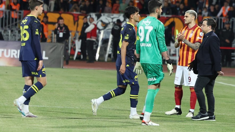 VIDEO. Lunar scene during the Turkish Super Cup: Fenerbahçe players leave the pitch after three minutes and withdraw