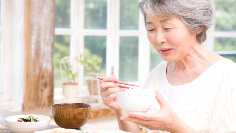 Green tea, mushrooms, miso... why does the Japanese diet contribute to women&#39;s longevity ?