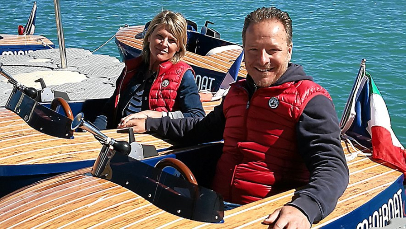 An unusual way to discover Sète: mini-boat rides are popular on the canals