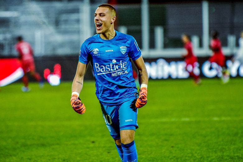 Nîmes Olympique: discovering the revelation Tao Paradowski, 19 years old, starting goalkeeper for the Crocos in National