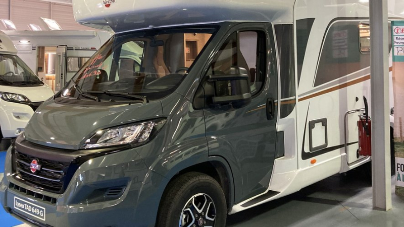 Vans and other motorhomes hold a show in Béziers