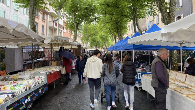 When rain and inflation come to the traditional May 6th fair in Millau