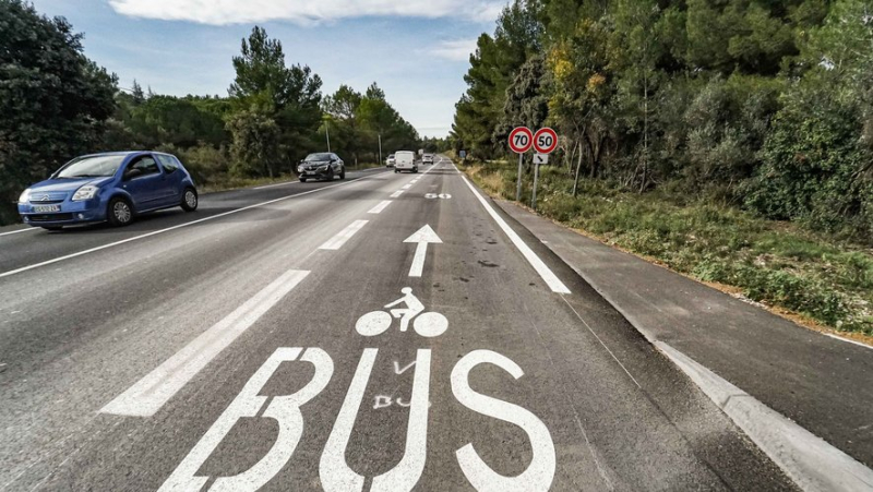 Work to create a bus lane continues between Langlade and Caveirac