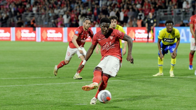 National: Mbemba allows Nîmes Olympique to tame Sochaux and validate the maintenance
