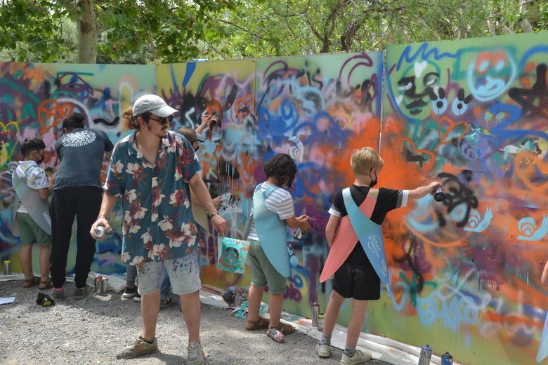 "Plus tard, je voudrais faire de l’art" : sur l’Île de Thau, le K-Live Kids réunit tous les enfants autour de la peinture