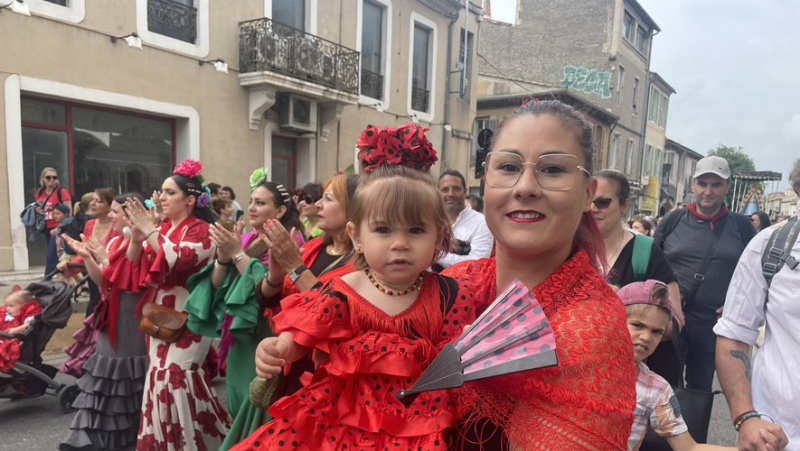 Two hundred dancers for a Rocio lived in alegria