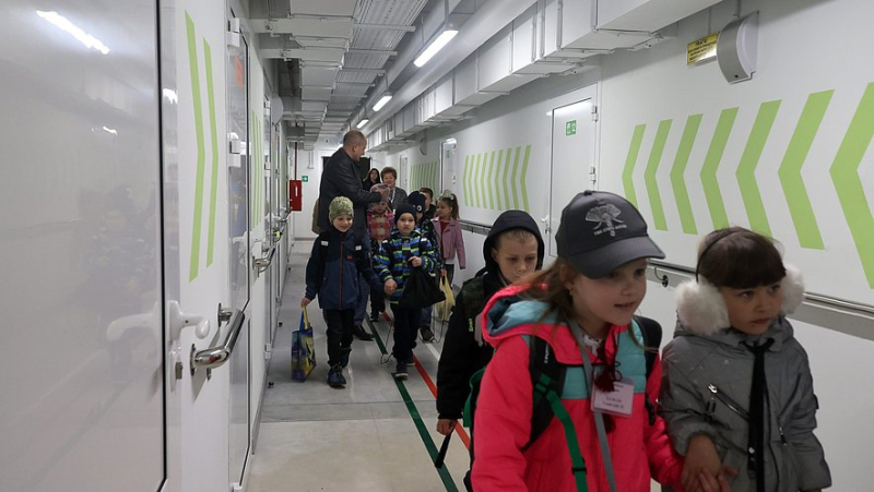 War in Ukraine: bunker, underground school... how the country continues to provide education for students under bombs ?