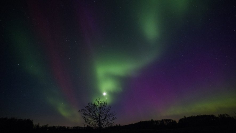 Northern lights, GPS disruptions... what consequences in France of the severe geomagnetic storm which is about to hit the Earth ?