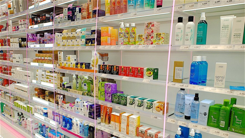 Perfumery stores, pharmacies, supermarkets… why you will no longer have free samples when you shop ?