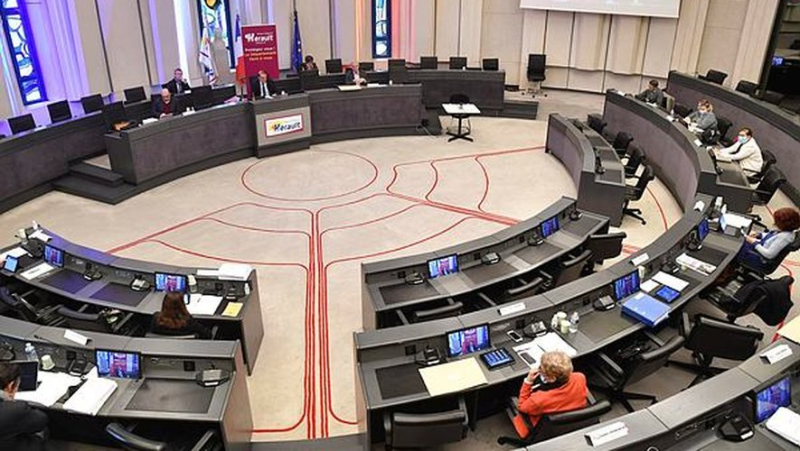Departmental Council: elected officials from Béziers abstain on a measure to simplify access to abortion