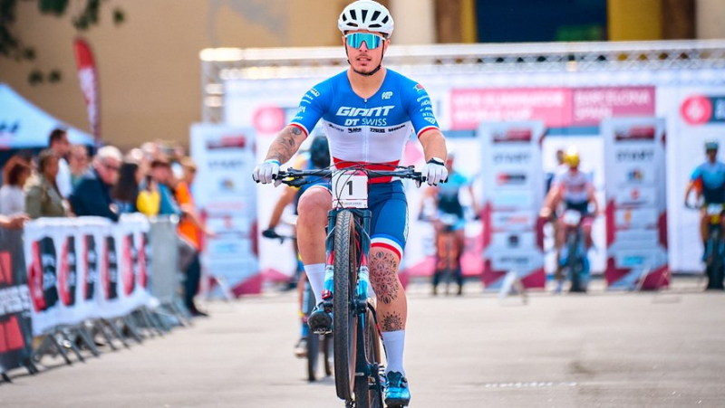 MTB: Lorenzo Serres wants to keep his blue, white and red jersey in Cross-country eliminator