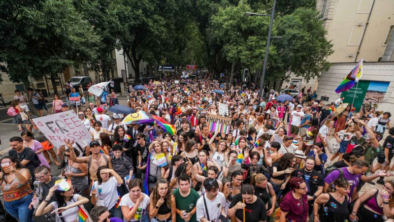 In a festive atmosphere, the Pride March brought together around 1,300 people in Nîmes