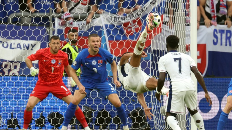 VIDEO. Euro 2024: scissors, reversed... Jude Bellingham&#39;s completely crazy goal which sends England into extra time at the last second