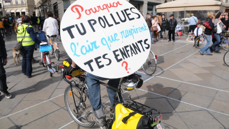 A bicycle demonstration against the “Montpellier ring road” project