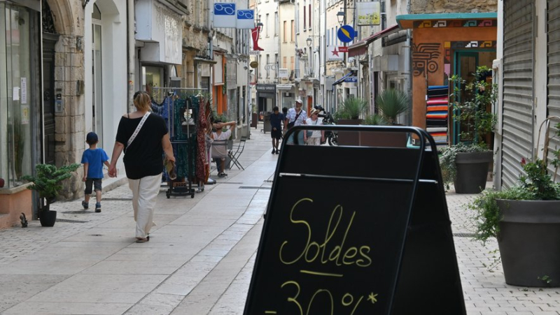The summer sales started calmly in Bagnols-sur-Cèze