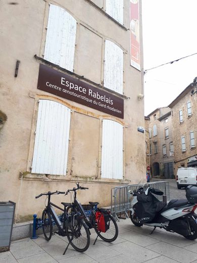 The Bagnols-sur-Cèze tourist office will reopen frequently this summer