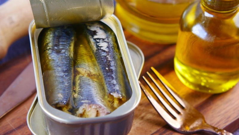 Consumer recall: canned sardines recalled throughout France because they may contain harmful bacteria