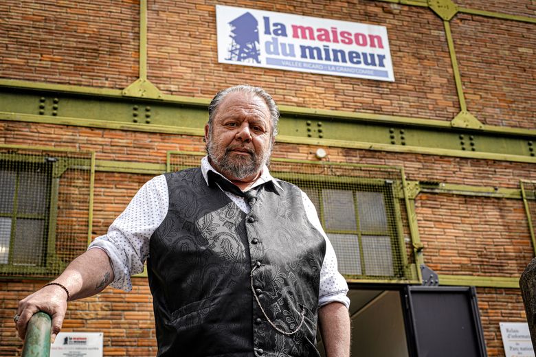 En immersion avant les législatives : "Quand on s’appelle Moussa, l’ère Bardella on la vit déjà", La Grand-Combe, fief communiste, résiste