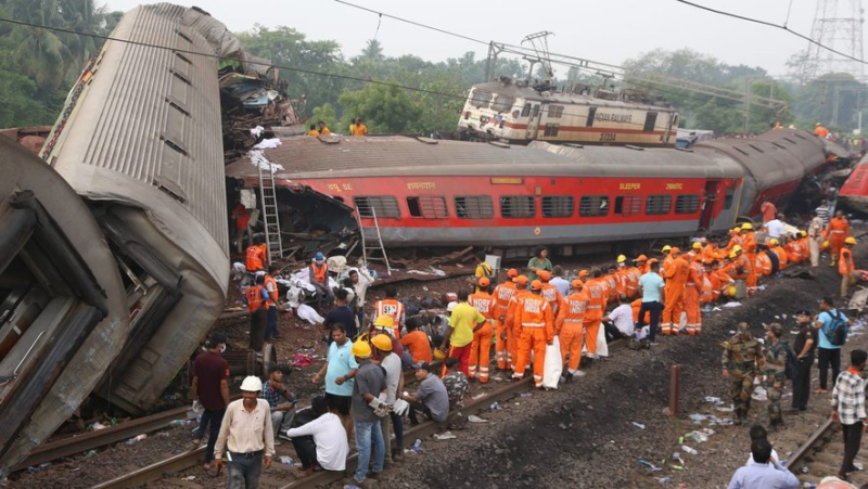 At least eight dead in collision between passenger train and goods convoy in India