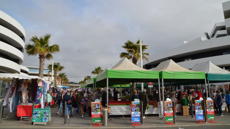 Agde: the summer markets, still popular with Agathois and tourists